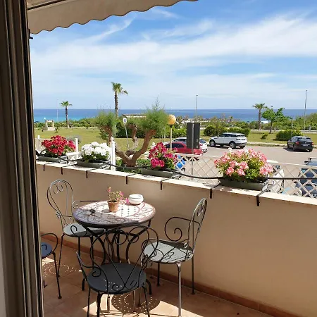 Sul Mare Con Giardini Apartamento Otranto